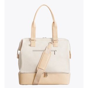 BRAND NEW Beis Mini Weekender